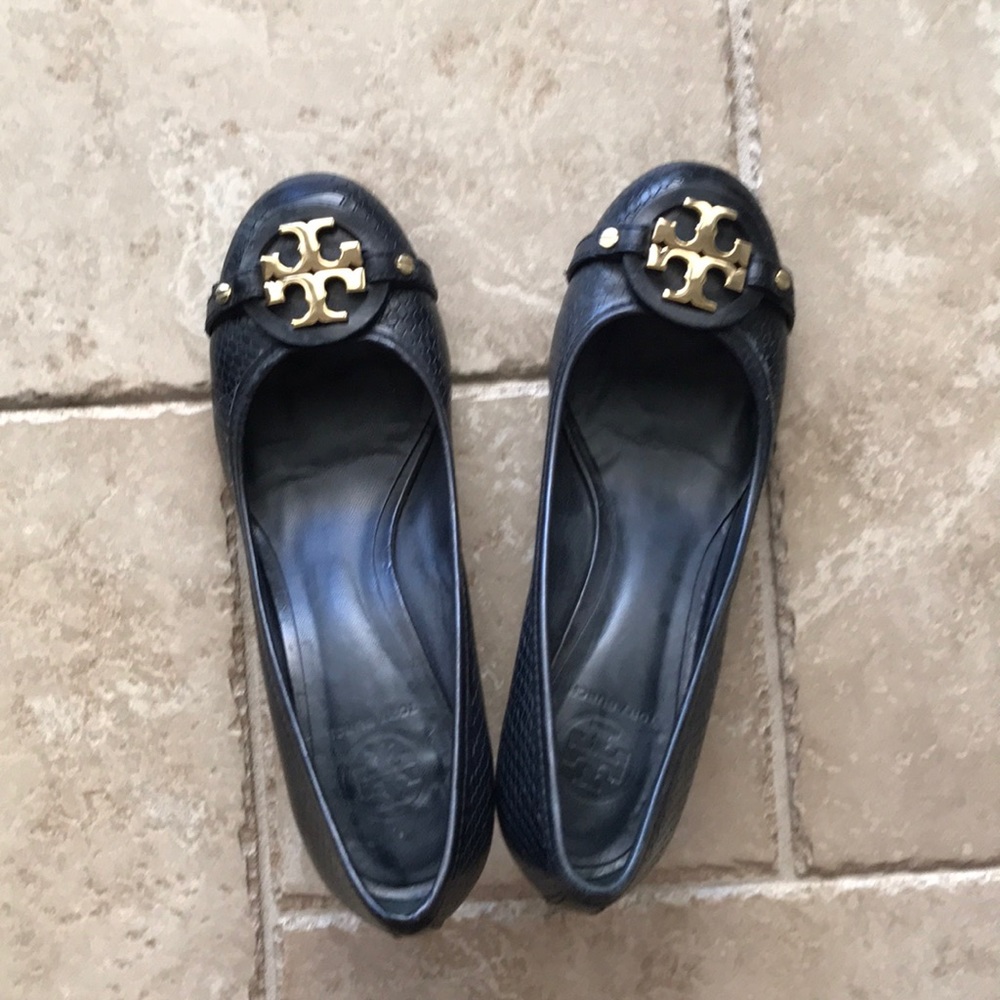 Dark blue shoes